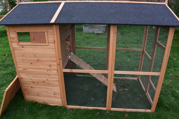 NEW FarmHouse Coop.    Only 4 left.
