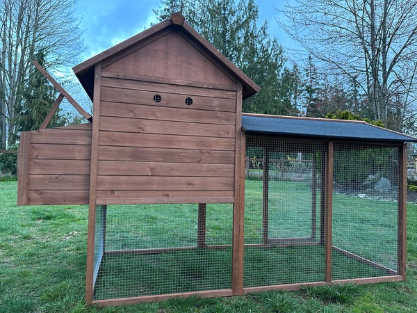 The LODGE Coop. New color and size! IN-STOCK