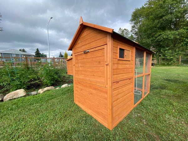 NEW FarmHouse Coop.    In-Stock