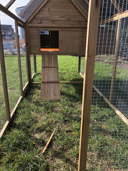 KONA COOP for 6-8 Hens:  Designed in Kona.